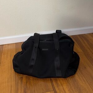 CARBON 38 Sports Duffel / Gym Bag - Neoprene Material